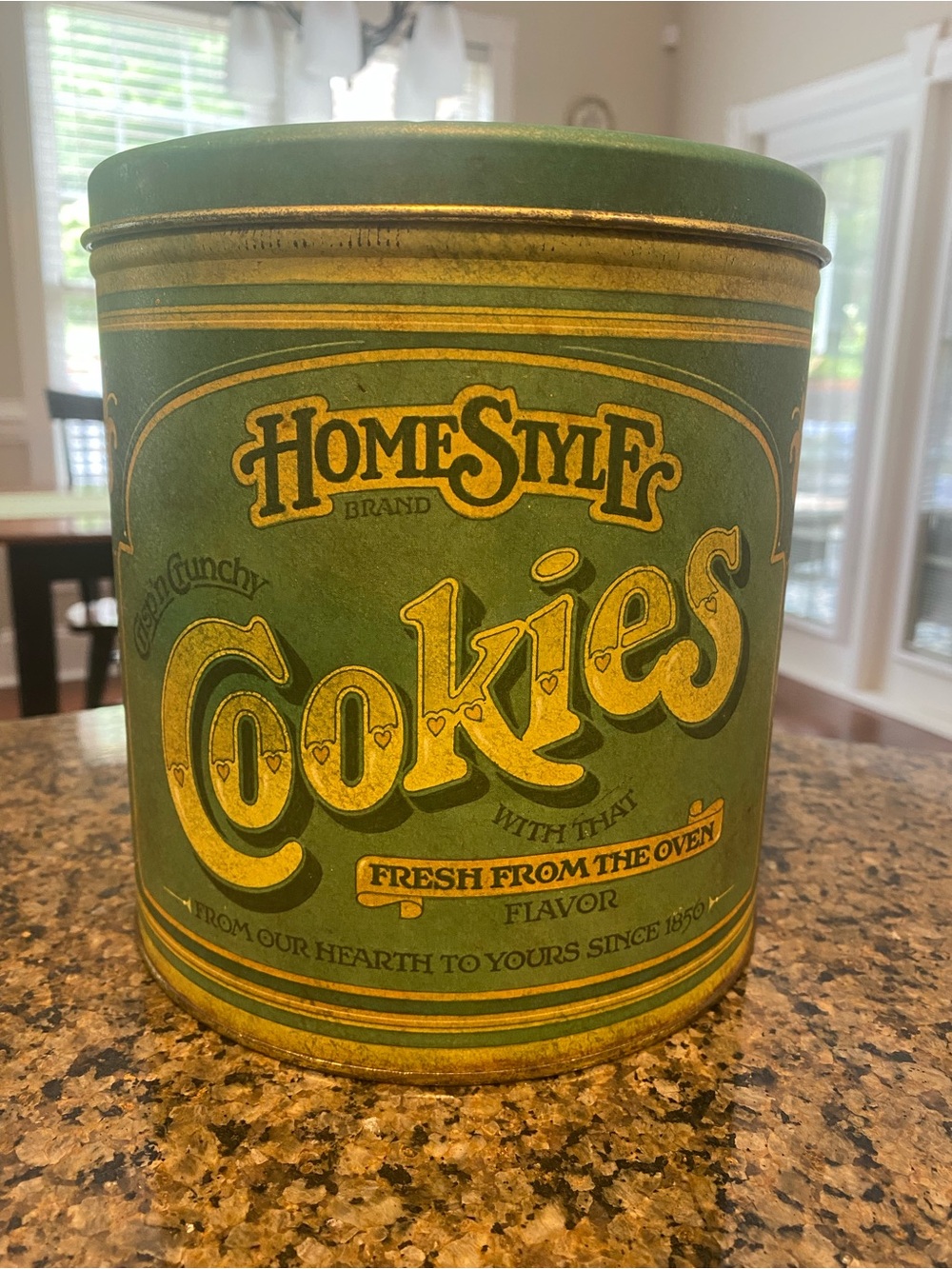 Vintage 1970’s Cookie Tin - Decorative Kitchen Storage